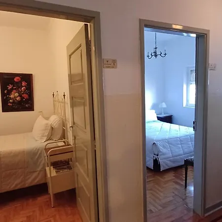 Casa Da Tia Lena לינה וארוחת בוקר קוימברה