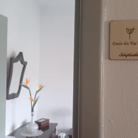 Alojamento de Acomodação e Pequeno-almoço Casa Da Tia Lena